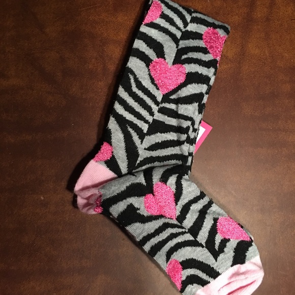 NWT knee high animal print heart socks Valentine’s Day! - Picture 1 of 3